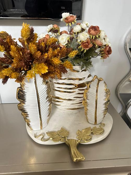 Dominika Golden Vase + Kendra leaf vases
