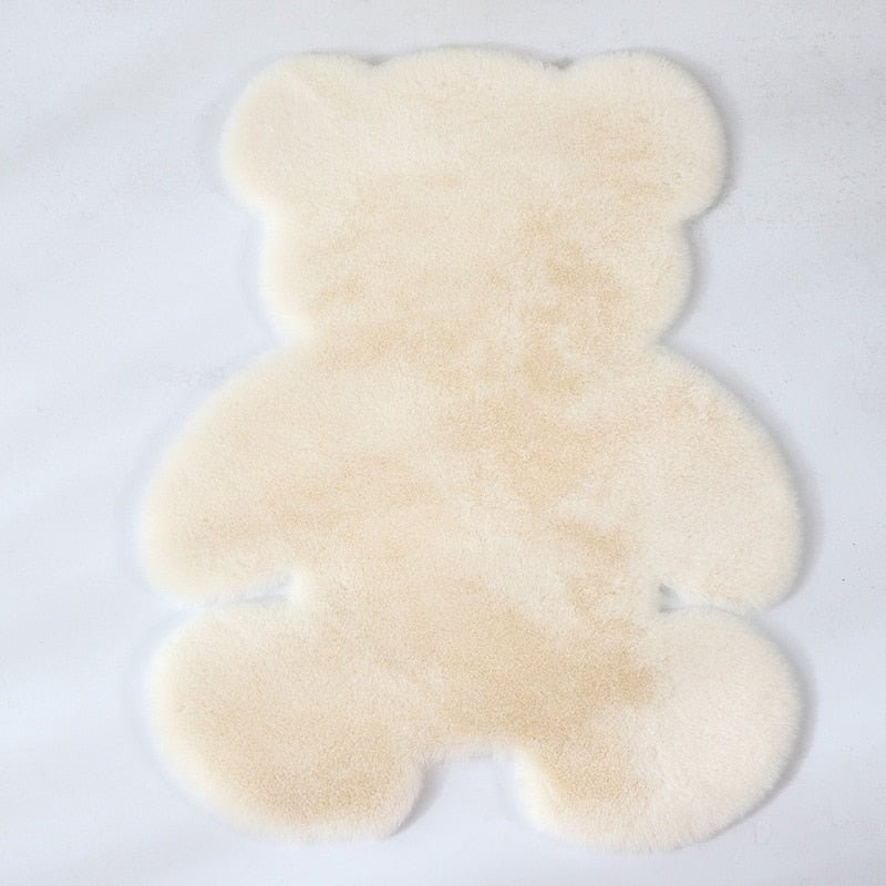 Feardorcha Fur Rug, luxurious and soft, perfect for adding warmth and style to your living room or bedroom decor.