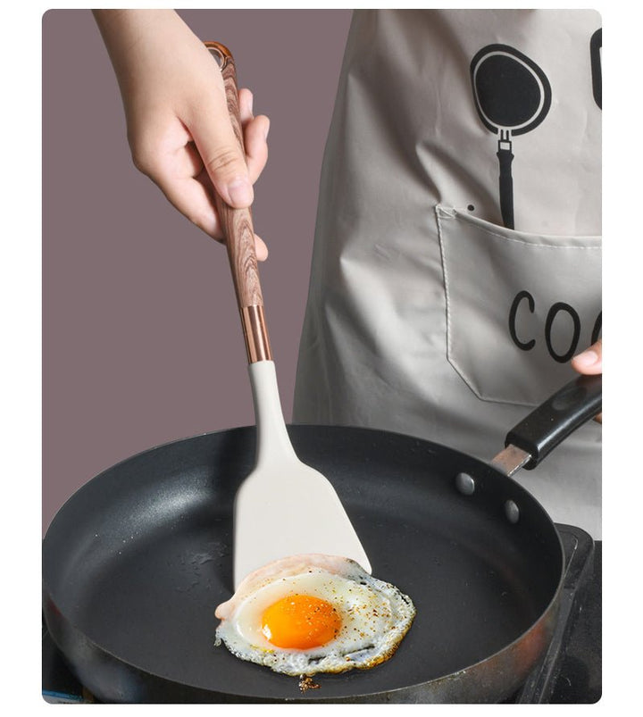 Vera Handle Tool, ergonomic and durable, perfect for various tasks, offering comfort and efficiency in your kitchen.